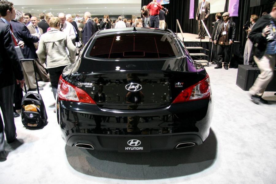  Hyundai Genesis Coupe R-Spec 2009 года  (фото 20 из 36)